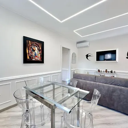 Jacuzzi Modern Front Sea + Private Parking Apartment Marina di Pietrasanta